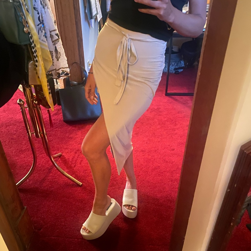 Windsor Asymmetrical Cream Skirt - Picture 10 of 10